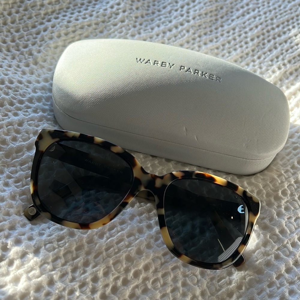 Warby Parker Reilly sunglasses tortoise with original case